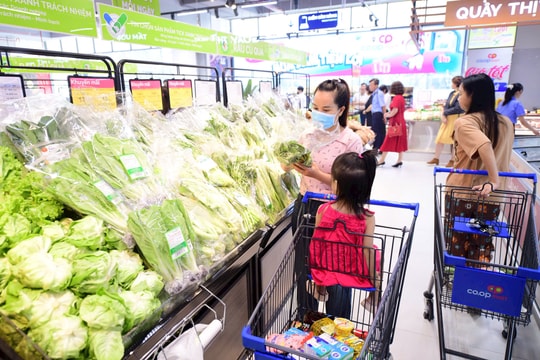 Saigon Co.op tung gói bình ổn lớn cuối năm: Kéo giảm đến 30% giá thịt, cá, rau củ