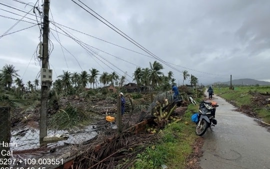 VNPT ứng cứu mạng lưới giữa tâm lũ Khánh Hòa - Tây Nguyên