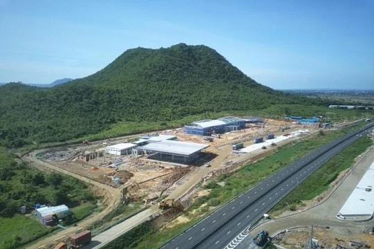 Khẩn trương hoàn thiện trạm dừng nghỉ trên cao tốc Vĩnh Hảo - Phan Thiết