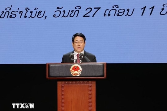 Chủ tịch nước Lương Cường tham dự lễ kỷ niệm 50 năm Quốc khánh Lào