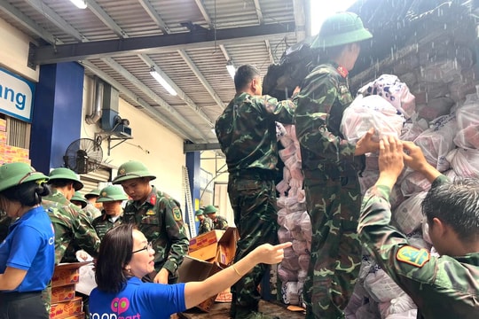 Saigon Co.op tung gói trợ giá giúp miền Trung tái thiết sau lũ