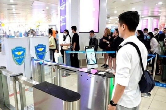 Từ 1/12, hành khách không ký gửi hành lý chuyển sang làm thủ tục bằng sinh trắc học
