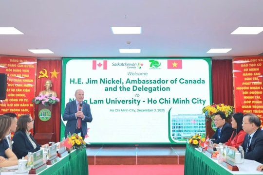 Đại sứ Canada chia sẻ với sinh viên về xu hướng nông nghiệp bền vững tại Trường Đại học Nông Lâm TP.HCM