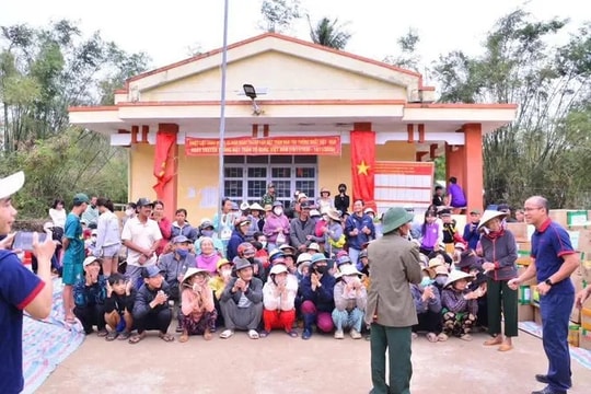 Nhiều đơn vị xuất bản triển khai hoạt động cứu trợ tại miền Trung