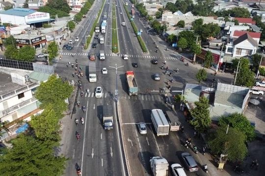 Sở Xây dựng TP.HCM yêu cầu khẩn trương điều chỉnh phân làn tại khu vực Bình Dương