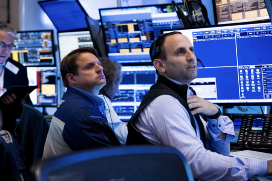 Phố Wall chao đảo trước làn sóng điều chỉnh mạnh của cổ phiếu AI