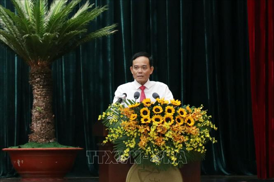 Tập trung tháo gỡ điểm nghẽn, TP.HCM hướng tới tăng trưởng hai con số