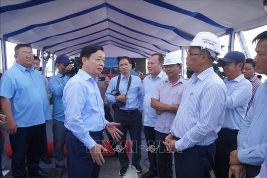 Phó Thủ tướng Trần Hồng Hà kiểm tra, chỉ đạo công tác thông xe cao tốc Cần Thơ - Cà Mau