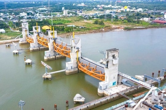 TP.HCM được yêu cầu khẩn trương thanh toán dự án ngăn triều 10.000 tỷ đồng