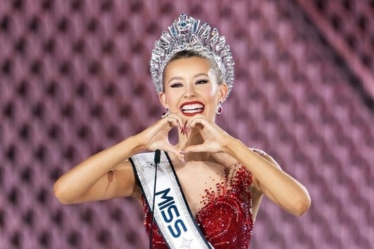 Người đẹp Mỹ đăng quang Miss Cosmo 2025