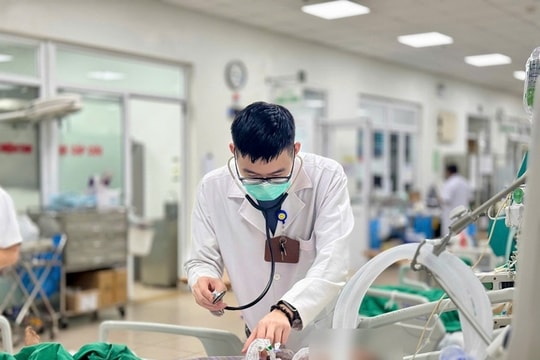 Bộ Y tế đề xuất triển khai bảo hiểm y tế bổ sung nhằm giảm gánh nặng chi phí khám chữa bệnh