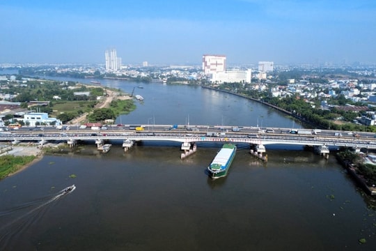 Cầu Bình Phước 1 chính thức thông xe sau khi nâng tĩnh không