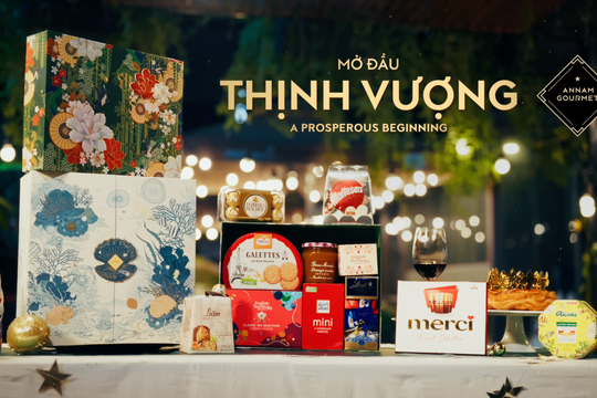 Mở đầu thịnh vượng: Nghệ thuật trao quà và bàn tiệc lễ hội