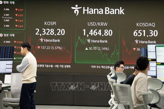 Cổ phiếu châu Á đi xuống giữa lo ngại bong bóng công nghệ