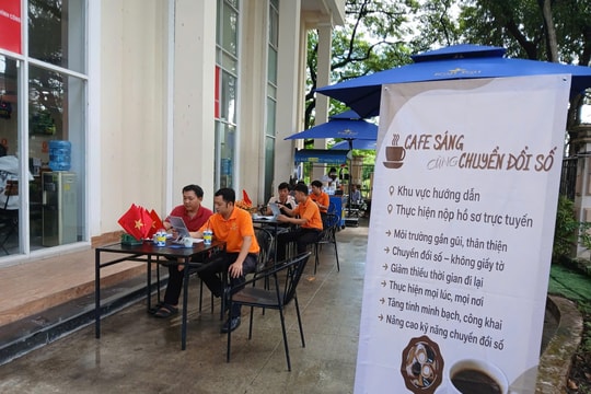 TP.HCM: Các địa phương chủ động hỗ trợ người dân tiếp cận dịch vụ công