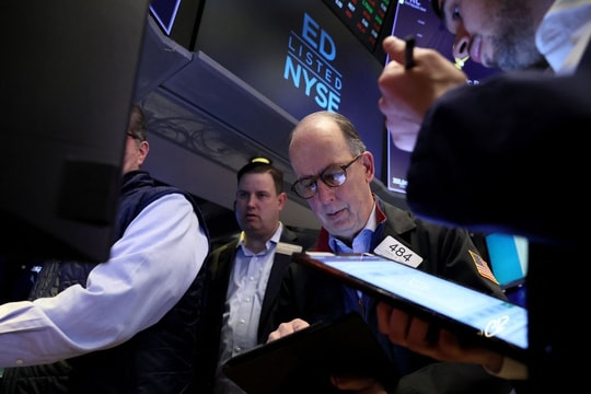 Chứng khoán Mỹ dao động trong biên hẹp trước thềm công bố dữ liệu lao động