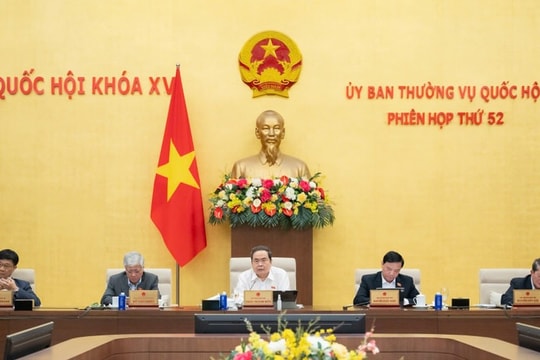 Phiên họp thứ 53 của Ủy ban Thường vụ Quốc hội diễn ra vào ngày 12/1