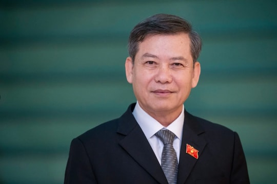 Giới thiệu Bí thư Trung ương Đảng Lê Minh Trí ứng cử đại biểu Quốc hội khóa XVI