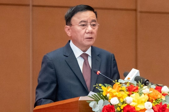 Ông Trần Cẩm Tú tái cử Thường trực Ban Bí thư khóa XIV