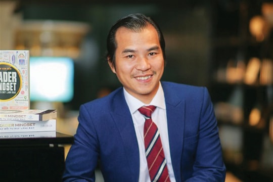 Giữa thời đại số, doanh nhân vẫn chọn viết sách