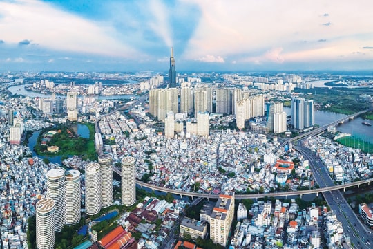 Sau 40 năm đổi mới: TP.HCM mở rộng hướng tới đô thị thông minh