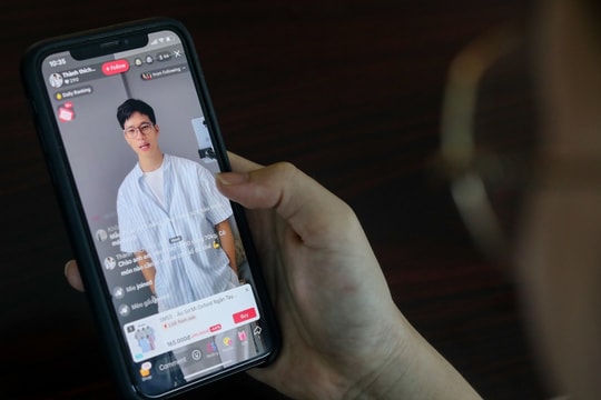 Ban Bí thư: Xác thực danh tính bắt buộc đối với người dùng mạng xã hội