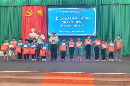 Lan tỏa nghĩa tình trong chương trình chăm sóc sức khỏe, tặng quà Tết cho người dân khó khăn tại Vĩnh Long