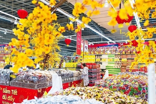 Thủ tướng yêu cầu bảo đảm nguồn hàng, an sinh xã hội và ổn định thị trường dịp Tết Bính Ngọ 2026