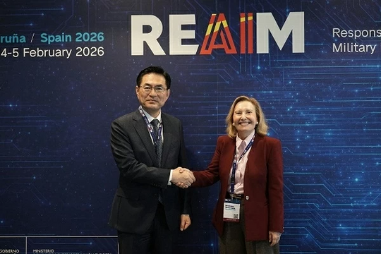 Hàn Quốc thúc đẩy hợp tác quốc phòng với Tây Ban Nha và Hà Lan