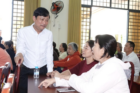 100% cử tri tín nhiệm giới thiệu ông Võ Văn Minh ứng cử đại biểu Quốc hội và HĐND TP.HCM