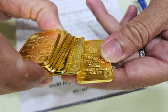 Giá vàng trong nước chững lại sau cú bứt phá lên vùng cao