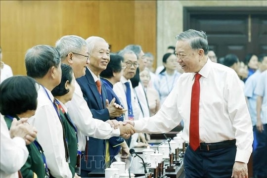 Tổng Bí thư Tô Lâm thăm, chúc Tết Đảng bộ, chính quyền và nhân dân TP.HCM