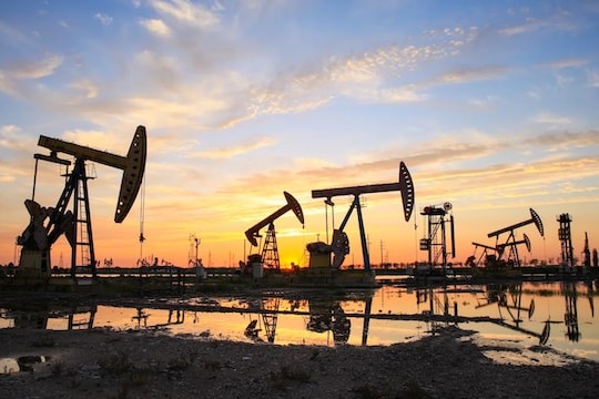 Giá dầu lùi hơn 1% khi căng thẳng Mỹ - Iran dịu lại