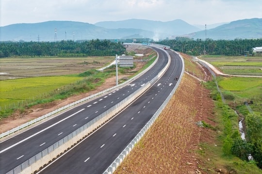 Tạm dừng thông xe vận hành khai thác cao tốc Quảng Ngãi - Hoài Nhơn dịp Tết Nguyên đán