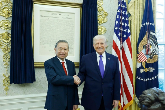 Tổng Bí thư Tô Lâm gặp Tổng thống Mỹ Donald Trump tại Nhà Trắng