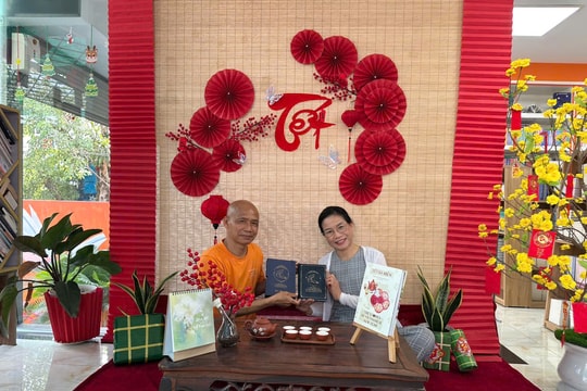 Từ Tết Sách đến mừng tuổi sách, lì xì sách và ATM Sách