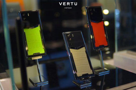 Khi công nghệ chế tác thủ công thay lời tôn vinh “nửa kia”