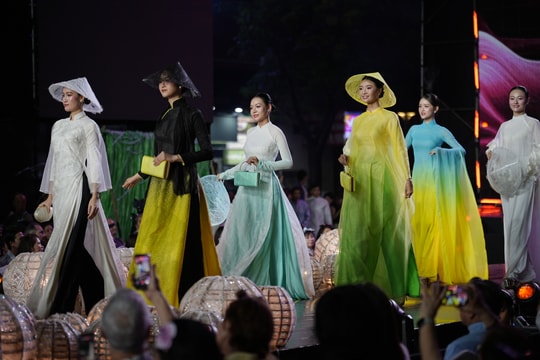 Áo dài lan tỏa thông điệp “xanh” tại Vietnam Beauty Fashion Fest