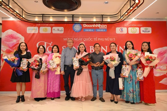 Chi hội 6 và Chi hội 11 họp mặt đầu xuân mừng 8/3