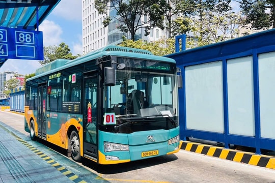 TP.HCM thí điểm không in vé giấy trên 16 tuyến xe buýt