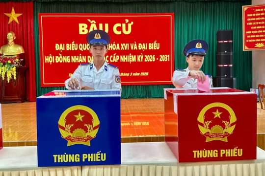 TP.HCM: Cử tri nơi đảo xa tham gia ngày hội bầu cử
