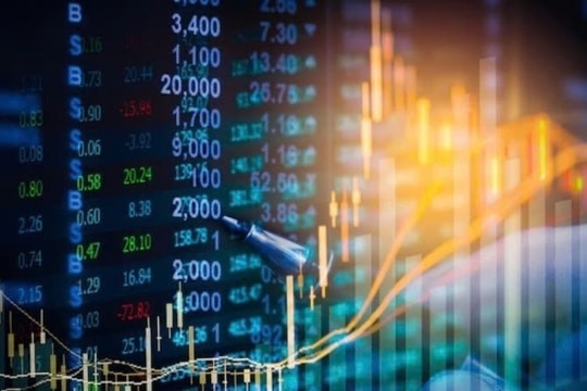 Thị trường giằng co, VN-Index lùi nhẹ dưới ngưỡng 1.700 điểm