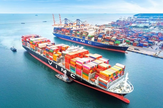 Bộ Xây dựng đề xuất giải pháp ổn định giá cước vận tải trước biến động năng lượng