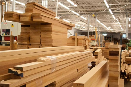 Nhiều ngành hàng chủ lực đối mặt nguy cơ bị áp thuế tại Mỹ, EU