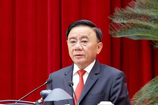 Thường trực Ban Bí thư Trần Cẩm Tú lên đường thăm chính thức Lào và Campuchia