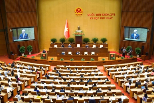 Quốc hội thông qua giảm thuế xăng dầu về 0% đến hết tháng 6/2026