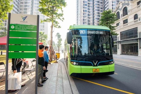 Hà Nội bổ sung thêm 53 xe buýt điện, thúc đẩy chuyển đổi giao thông xanh