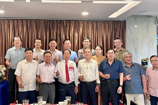 Đoàn Hội đồng họ Ngô Việt Nam thăm, làm việc tại TP.HCM