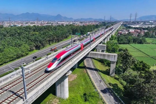 TP.HCM khẩn trương bố trí quỹ đất phục vụ đường sắt cao tốc Bắc - Nam