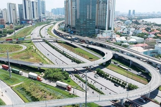 Thủ tướng yêu cầu siết chặt quản lý đầu tư công, gắn với hiệu quả kinh tế - xã hội